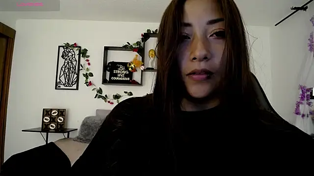 Mia 1120 online show from 04.01.26