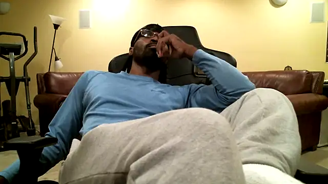 Snapshot of james421__ chatting on 06.01.26 james421 online show from 06.01.26