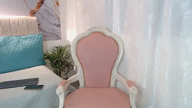 Snapshot of _Tiffany1 chatting on 10.30.25 Tiffany1 online show from 10.30.25