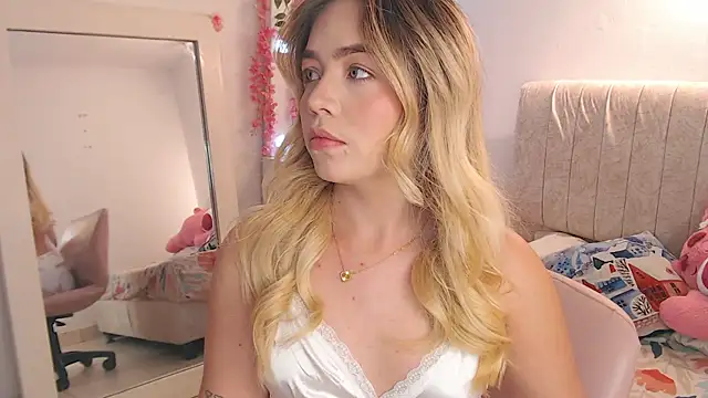  Tiffany1 online show from 04.13.26