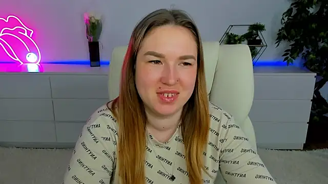 Snapshot of Sofii_darling chatting on 03.09.26 Sofii darling online show from 03.09.26