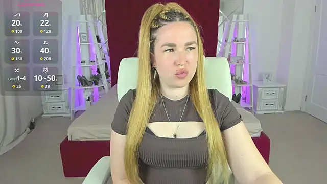 Snapshot of Sofii_darling chatting on 04.07.26 Sofii darling online show from 04.07.26