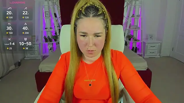 Snapshot of Sofii_darling chatting on 04.09.26 Sofii darling online show from 04.09.26