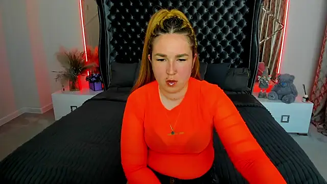 Snapshot of Sofii_darling chatting on 04.16.26 Sofii darling online show from 04.16.26