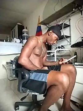 Snapshot of Jhoan_Simply chatting on 02.13.26 Jhoan Simply online show from 02.13.26