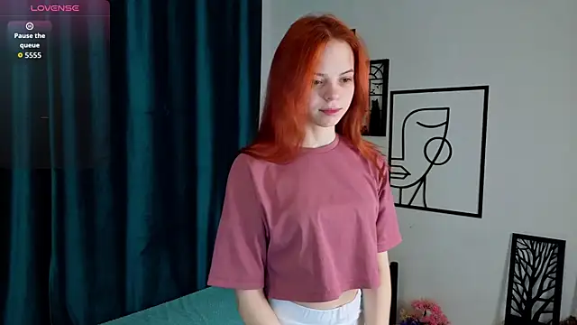 SynnoveBann online show from 11.17.25