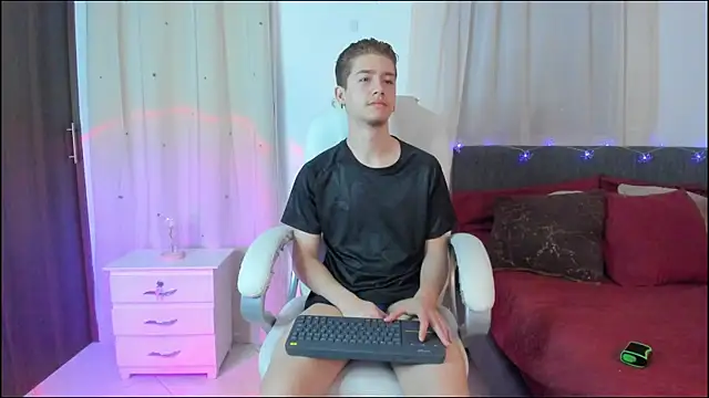 ThiagooJames online show from 01.06.26