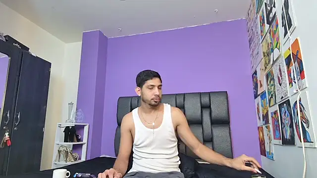 Snapshot of ashtoncooperr chatting on 10.07.25 ashtoncooperr online show from 10.07.25