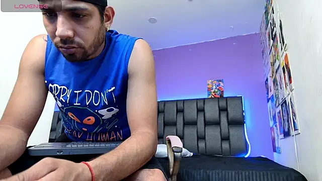 Snapshot of ashtoncooperr chatting on 11.14.25 ashtoncooperr online show from 11.14.25