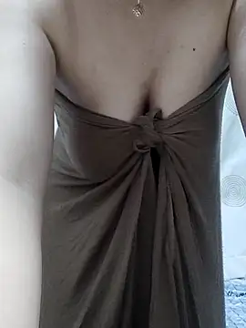 Snapshot of linakhalifa chatting on 09.20.25 linakhalifa online show from 09.20.25