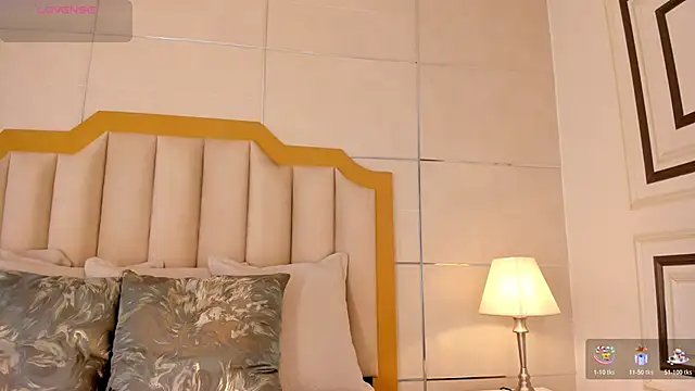 Snapshot of MaddieParker chatting on 11.15.25 MaddieParker online show from 11.15.25