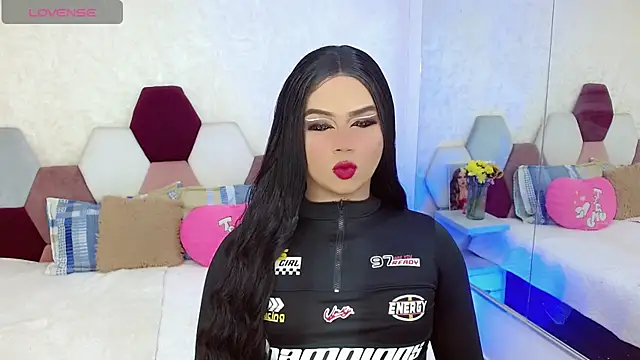 Snapshot of kushina_uzumaki75 chatting on 11.06.25 kushina uzumaki75 online show from 11.06.25