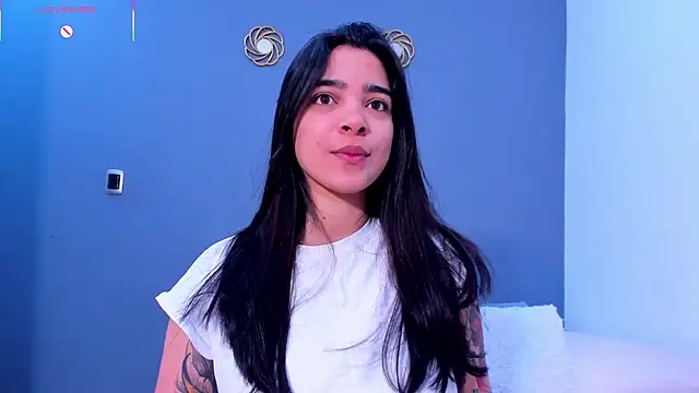 Snapshot of KamilaBetancourt chatting on 07.04.26 KamilaBetancourt online show from 07.04.26