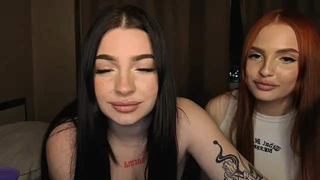 Snapshot of honey_____bunny chatting on 11.24.25 honey bunny online show from 11.24.25