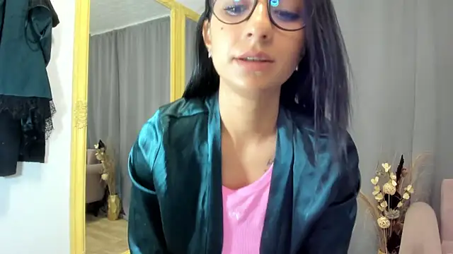 Snapshot of sugarburn chatting on 09.23.25 sugarburn online show from 09.23.25