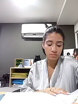 Snapshot of Samantha_hotly chatting on 10.12.25 Samantha hotly online show from 10.12.25