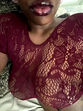 Snapshot of bustyblackebony chatting on 10.07.25 bustyblackebony online show from 10.07.25