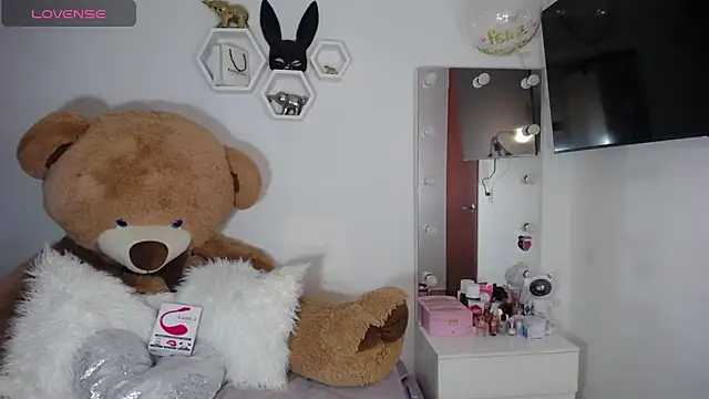 channel-rose1 online show from 10.01.25