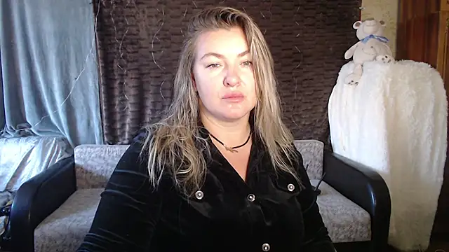 NikaSkylink online show from 10.08.25