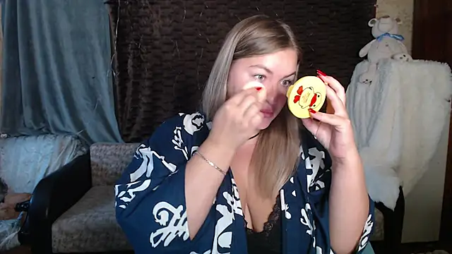 NikaSkylink online show from 10.10.25