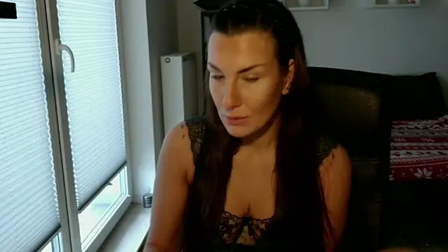 DonnaAmore online show from 01.12.26