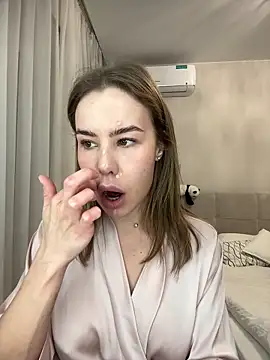 Snapshot of Ashley_Roys chatting on 02.14.26 Ashley Roys online show from 02.14.26