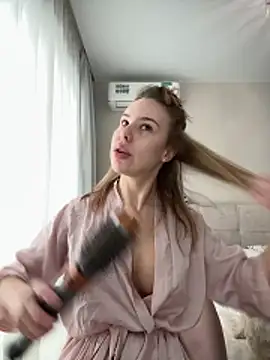 Ashley Roys online show from 03.22.26