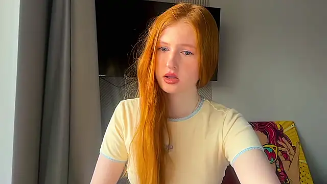 Snapshot of LuxXAngel chatting on 07.19.26 LuxXAngel online show from 07.19.26