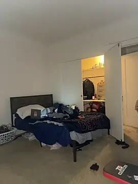 Snapshot of KingKevo27 chatting on 12.02.25 KingKevo27 online show from 12.02.25