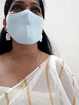 shivani27 online show from 09.15.25