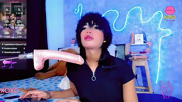 Snapshot of Aishasexy18 chatting on 11.29.25 Aishasexy18 online show from 11.29.25