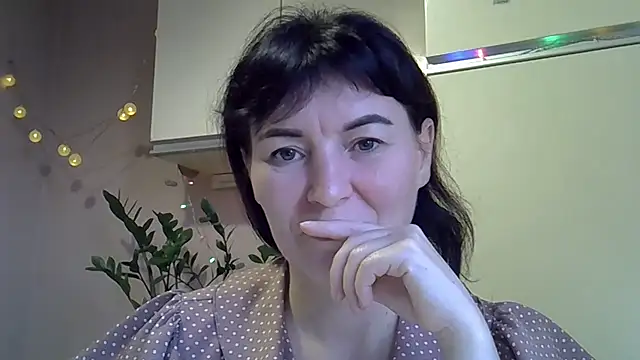 Krystal 82 online show from 09.26.25