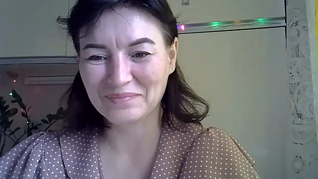 Krystal 82 online show from 10.12.25