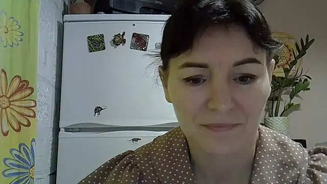 Krystal 82 online show from 11.09.25