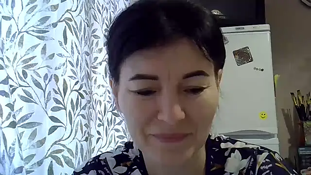 Krystal 82 online show from 12.03.25