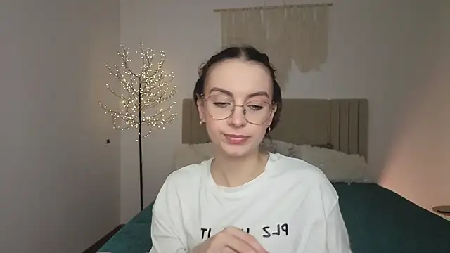 Real cutie1 online show from 04.02.26