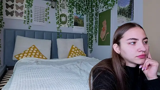 Ashley Pierce online show from 10.06.25