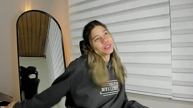 Rachell criss online show from 09.23.25