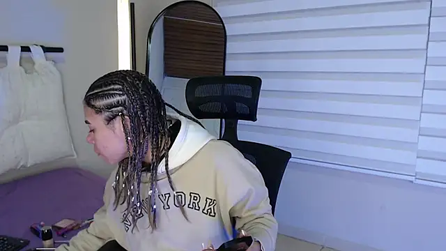 Rachell criss online show from 10.08.25