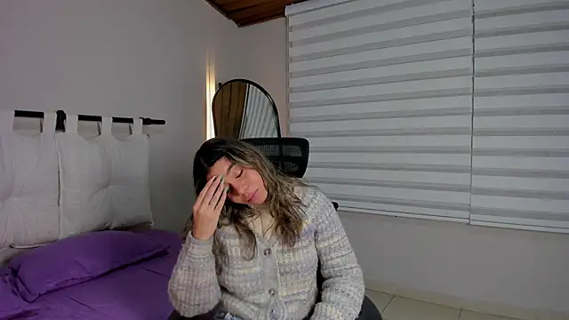 Snapshot of Rachell_criss chatting on 12.05.25 Rachell criss online show from 12.05.25