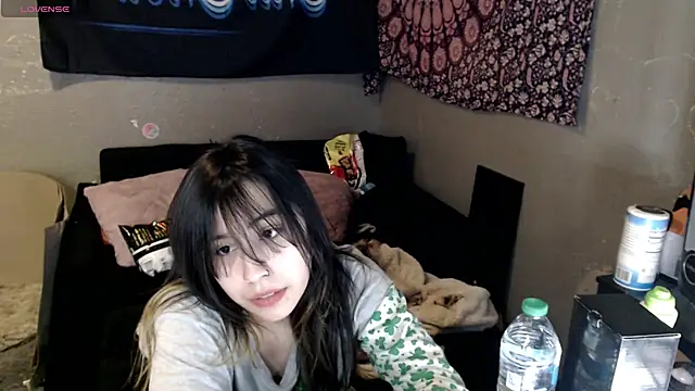 London Ray online show from 11.02.25