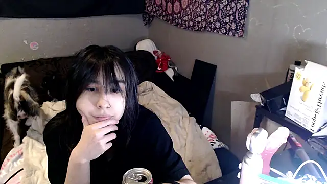 London Ray online show from 02.19.26