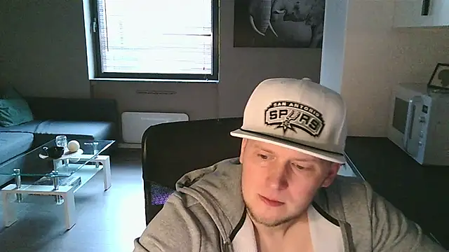 Dartanjanas13 online show from 10.24.25