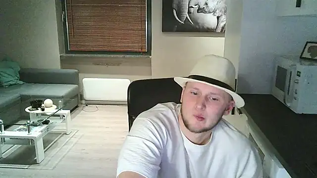 Dartanjanas13 online show from 10.31.25