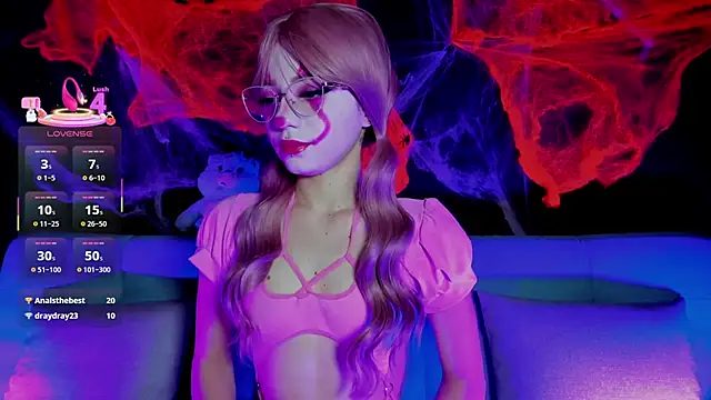 Snapshot of madiixwatson chatting on 10.24.25 madiixwatson online show from 10.24.25