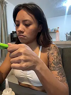 Nia Desire online show from 07.28.26