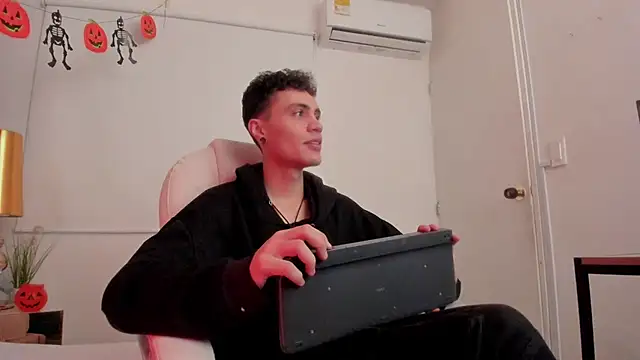 dark sun302 online show from 10.30.25