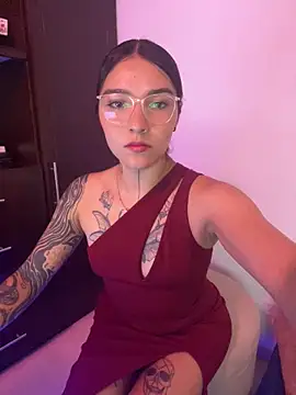 SurpriseMadlicia online show from 09.23.25