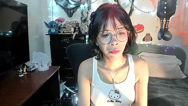 dolliette24 online show from 10.21.25