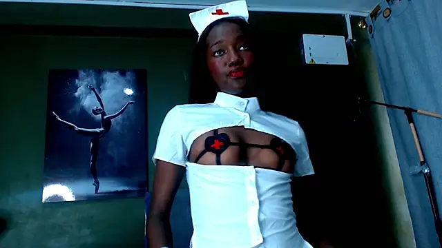 Snapshot of Evaa_18 chatting on 10.03.25 Evaa 18 online show from 10.03.25